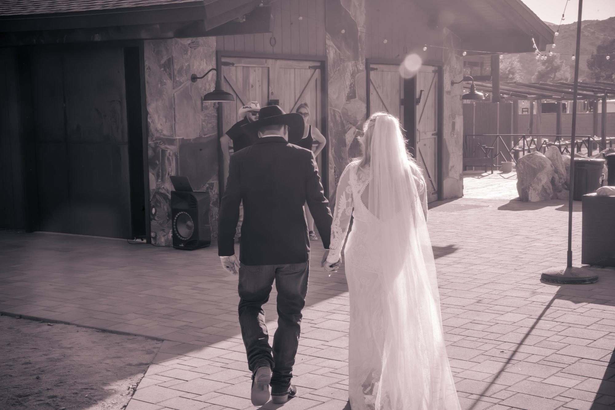 carousel-hero-element image-0