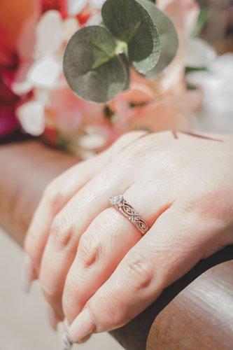 mobile - carousel-hero-element image-4