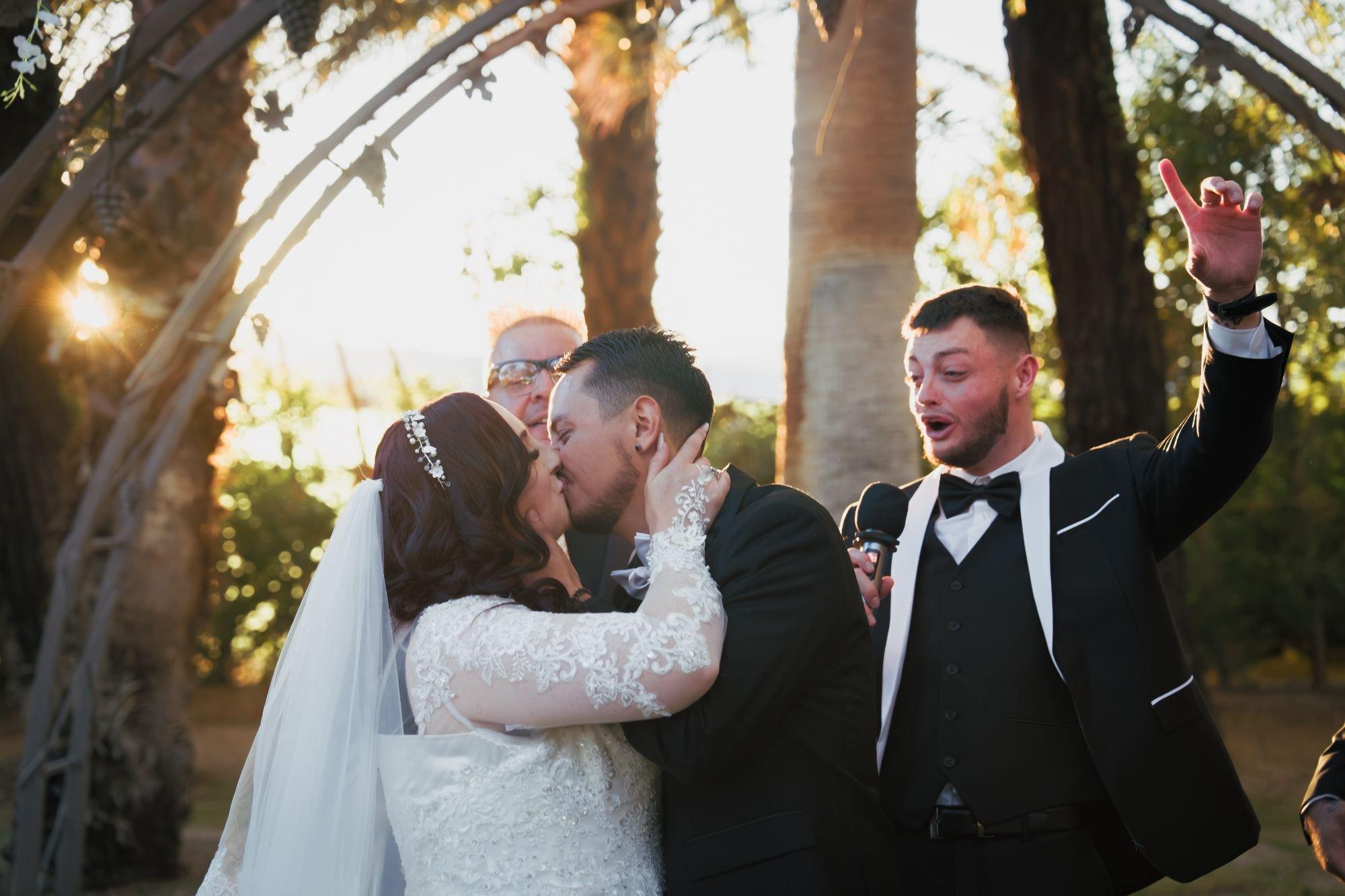 carousel-hero-element image-3