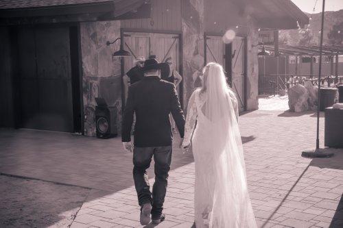 mobile - carousel-hero-element image-0