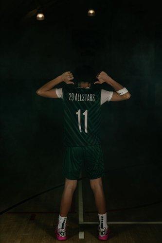 mobile - carousel-hero-element image-1