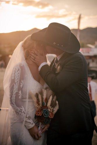 mobile - carousel-hero-element image-1