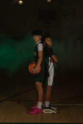 mobile - carousel-hero-element image-4