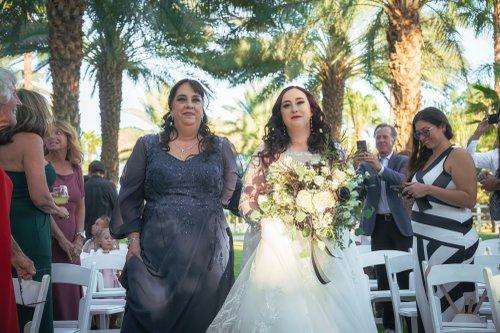 mobile - carousel-hero-element image-0