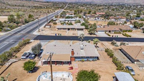 mobile - carousel-hero-element image-4